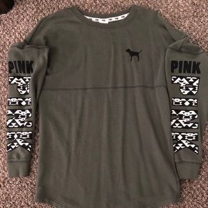 Victoria’s Secret Pink crew neck sweatshirt